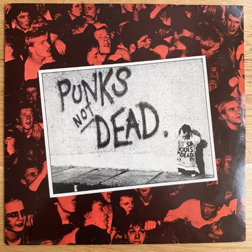 EXPLOITED, the Punks Not Dead (Secret - UK original) (VG+) LP