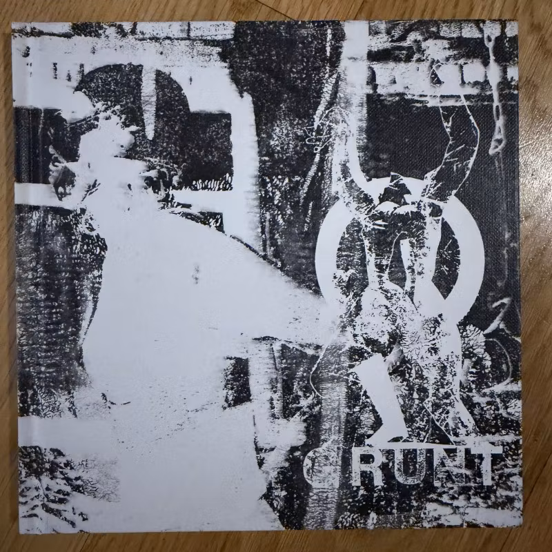 GRUNT Kiveen Ikuistettu (Freak Animal - Finland original) (NM) CD+BOOK