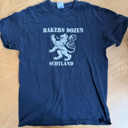 BAKERS DOZEN Scotland (M) T-SHIRT