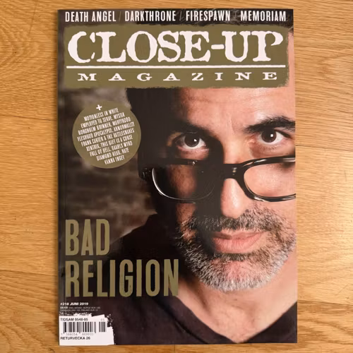 CLOSE-UP #218 2019 (NM) MAGAZINE
