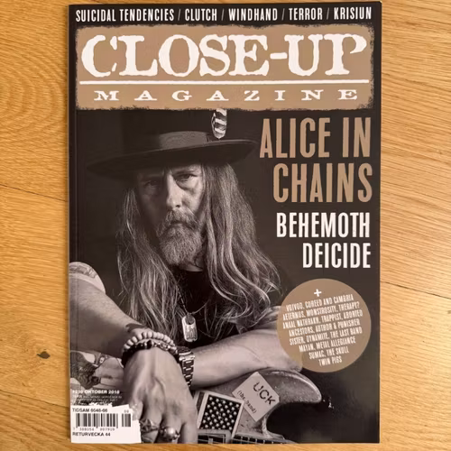CLOSE-UP #210 2018 (NM) MAGAZINE