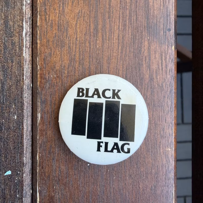 BLACK FLAG Logo (NM) PIN