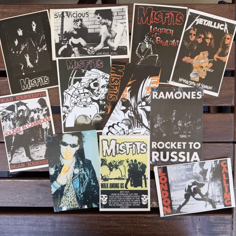 MISFITS, RAMONES, DEAD KENNEDYS, METALLICA, THE CLASH, SID VICIOUS (G-VG+) POSTCARDS