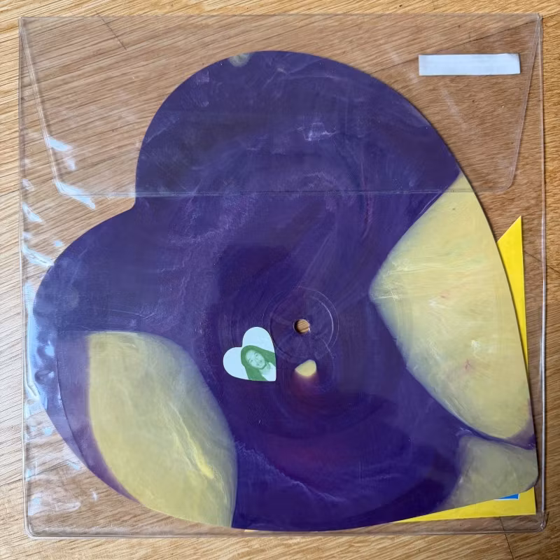 MINGA & YAMATSUKA EYE EYE Love Minga (Japan Overseas - Japan original) (VG+) SHAPE 8"