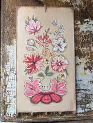 Trätavla påsömblommor i rosa