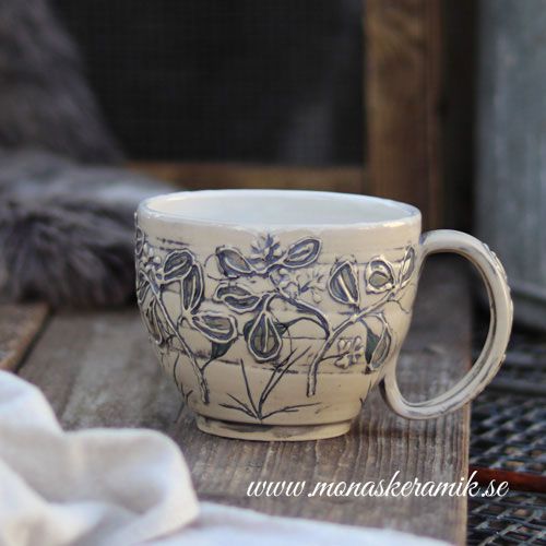 handgjord keramik i stengods, temugg webshop, mönstrad temugg webshop, reliefmönster, mönster skapade på frihand, keramik webshop, te webshop, temugg,