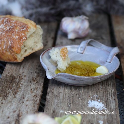 keramikkurs, skapa med lera, lär dig grunderna i drejning, vitlök, vitlöksfat, vitlöksrivare,tvålkoppar, tvålkoppar keramik, fat, fat i keramik, drejade skålar, temugg i keramik, temuggar, kaffekoppar