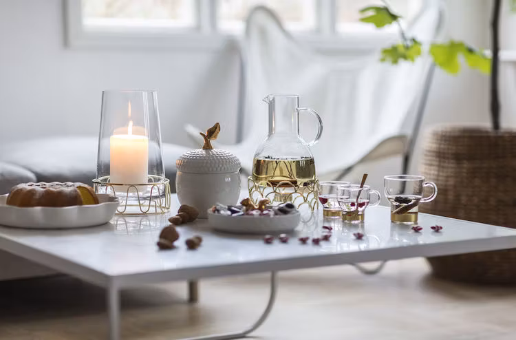 Glöggkanna med värmare i guld