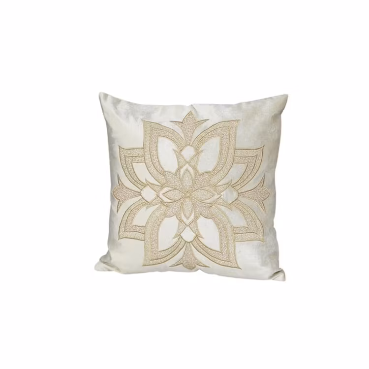 Kuddfodral med innerkudde, benvit/guld