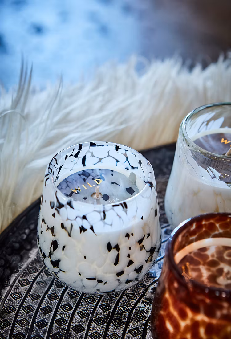 Doftljus WILD Sweet pear, Vit/svart