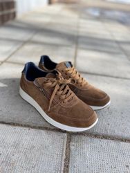 Ara Sneaker