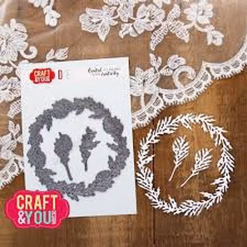 Craft & you dies - wreath CW311