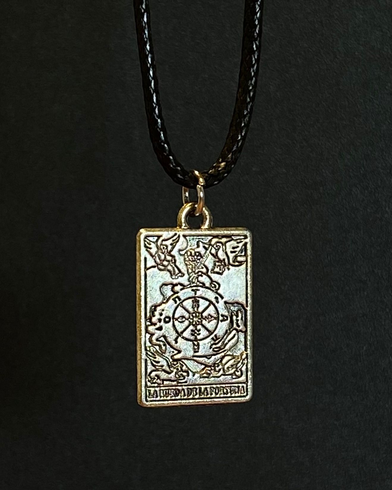 Tarot Lykkehjulet charmsmykke