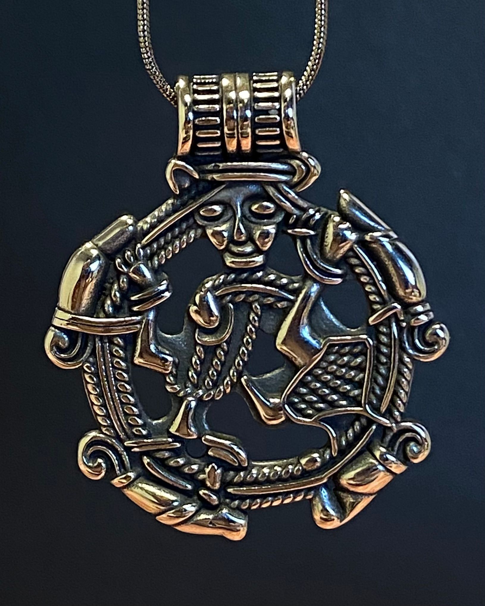 “Gripedyr” Borre style viking pendant