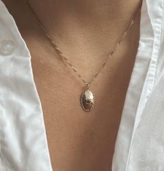 Claire Name Coin Oval Gold