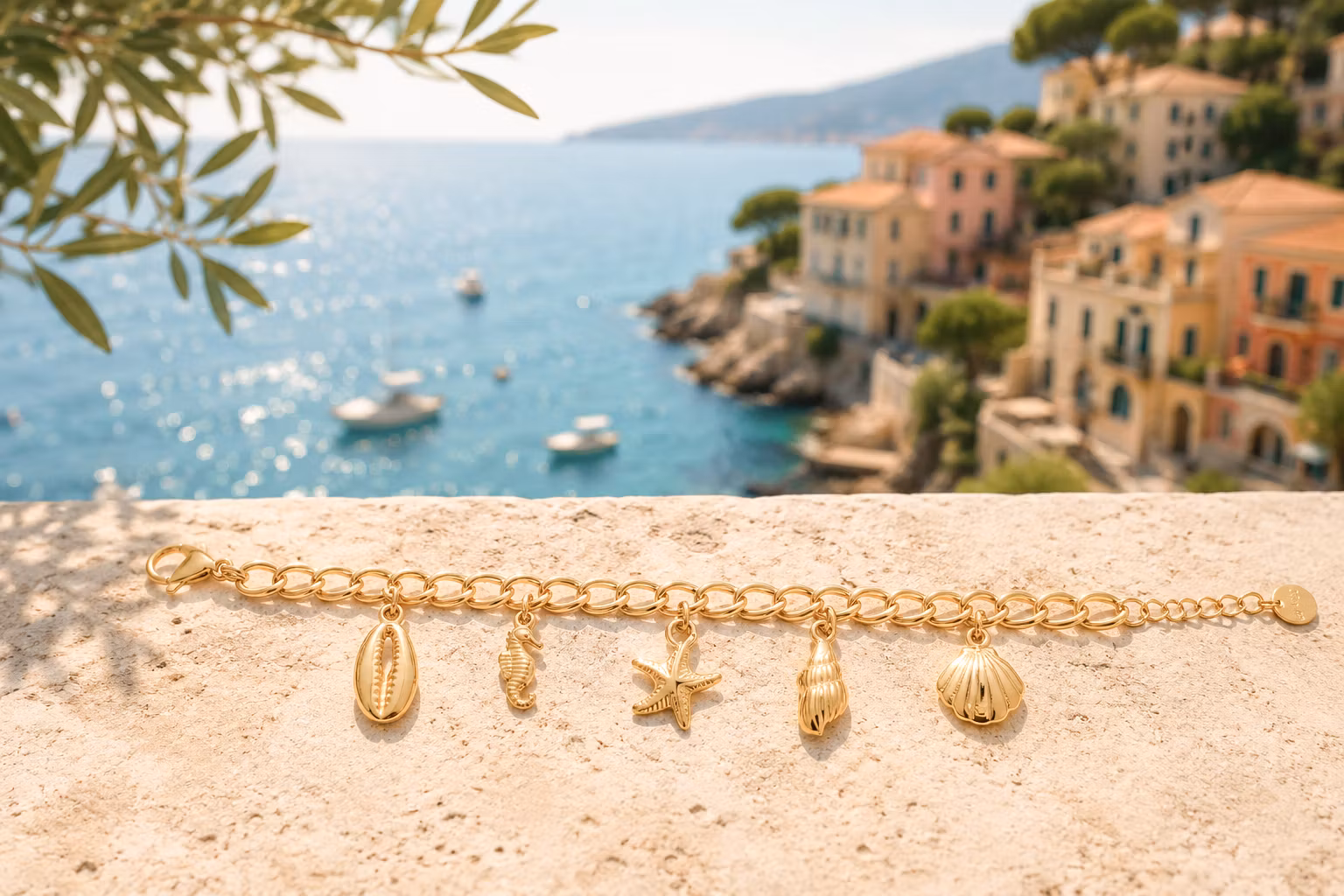 Riviera Charm Bracelet Gold
