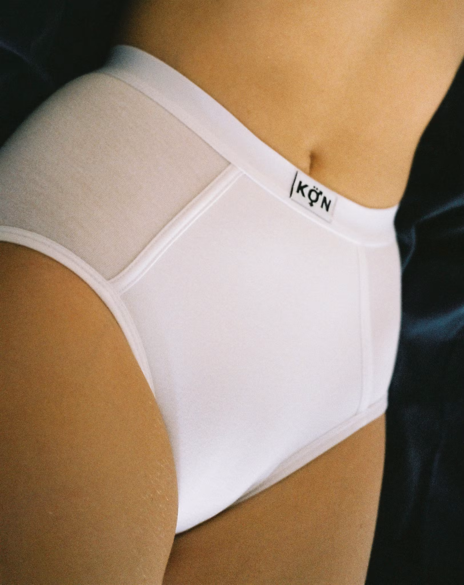 BRIEF WHITE