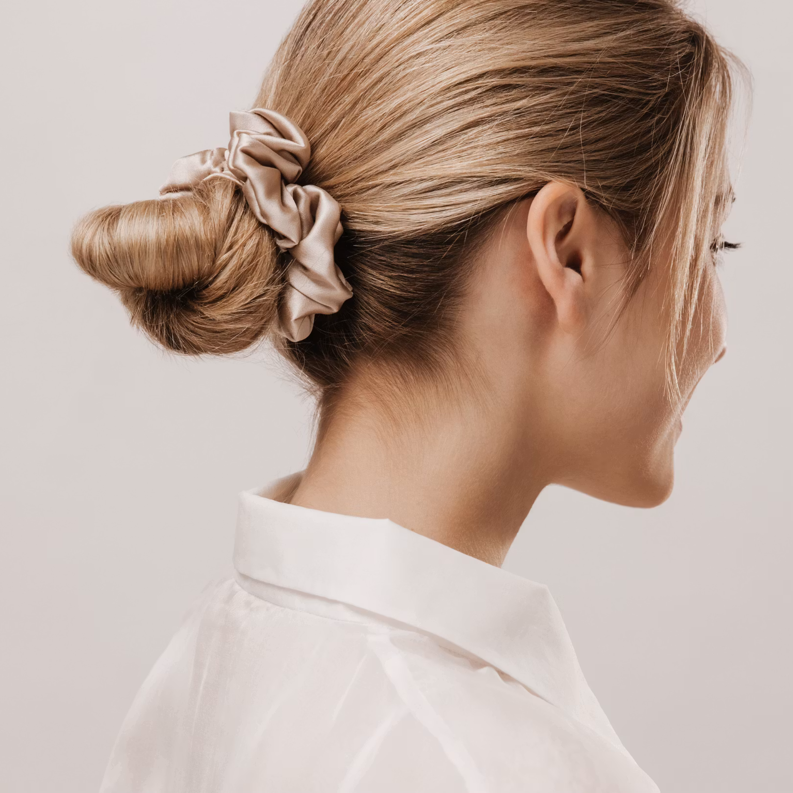 Scrunchie för minimalt slitage på håret