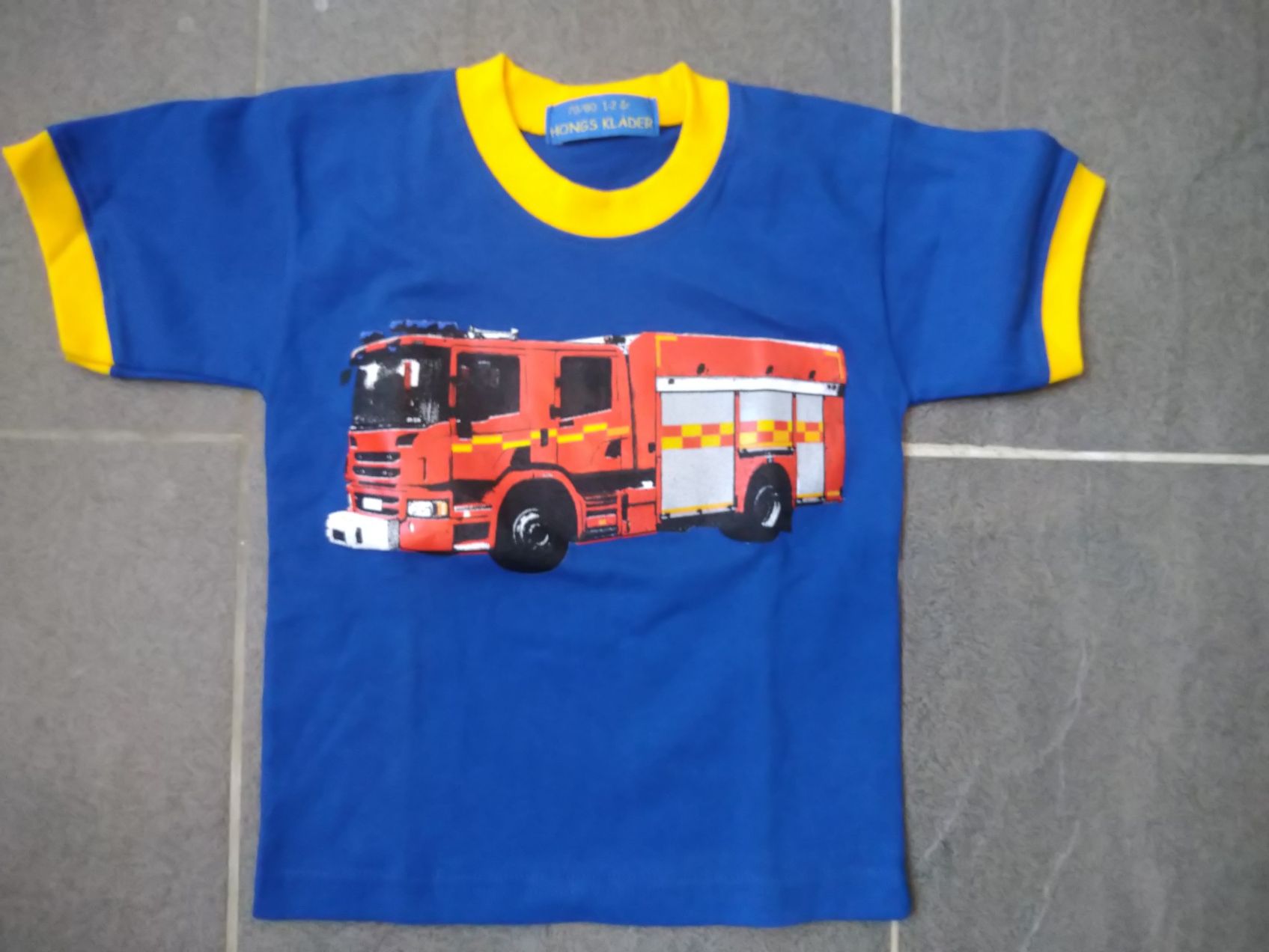 Brandbil T-shirt 1-2 år