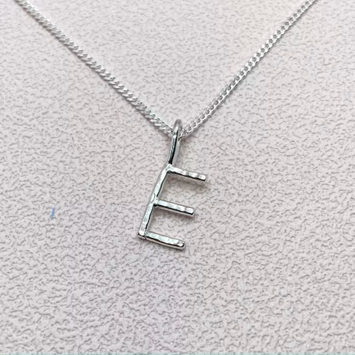 MINI BOKSTAV HALSBAND