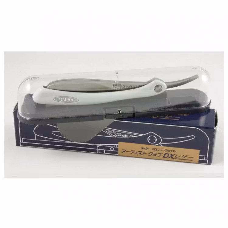 Feather Artist Club DX Razor, en av världens mest avancerade rakbladsknivar.