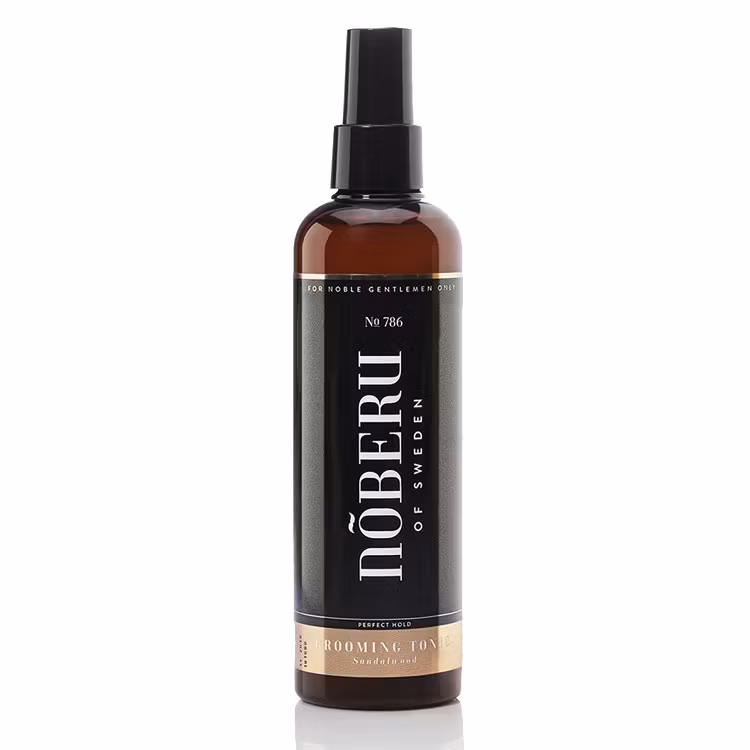 Nõberu of Sweden Grooming Tonic Sandalwood, Spray som hjälper till att bygga upp frisyren och ge volym till håret.