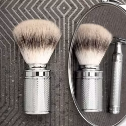Mühle Traditional Rakborste Silvertip Fiber Krom