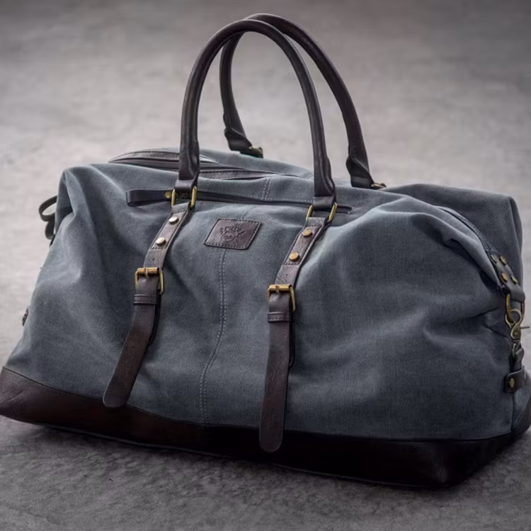 Carlobolaget Sandhamn Weekendbag Grafitgrå, Snygg och prisvärd weekendbag i canvas och konstläder