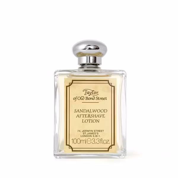 Taylor of Old Bond Street Sandalwood Aftershave Lotion 100 ml, Klassiskt parfymerat rakvatten med alkohol som klappas in på huden efter rakning.