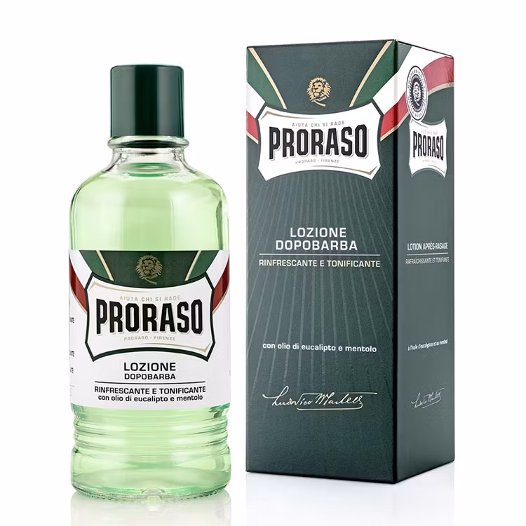Proraso After Shave Lotion Refreshing Eucalyptus 400 ml, Traditionellt rakvatten med alkohol som verkar kylande och uppfriskande på huden efter rakning.