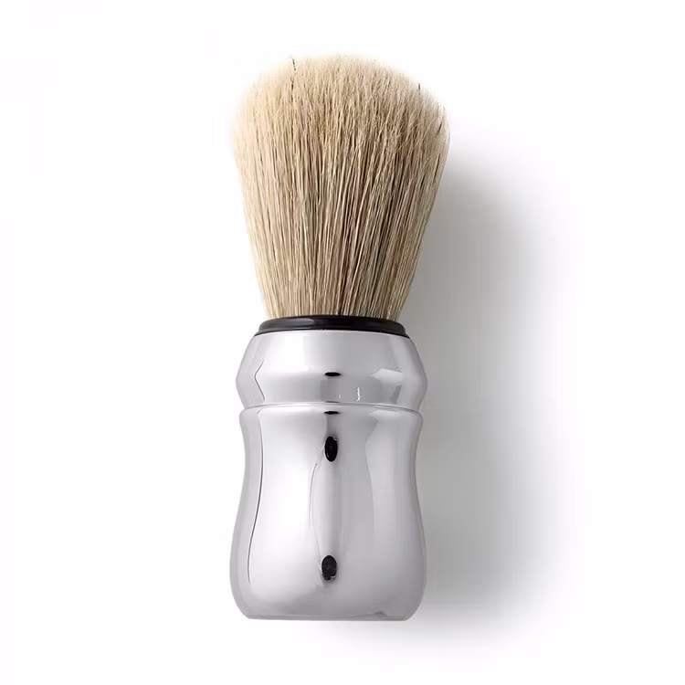 Proraso Shaving Brush, rakborste fylld med styvare naturborst som ger en skön ansiktsmassage och exfolierar huden.
