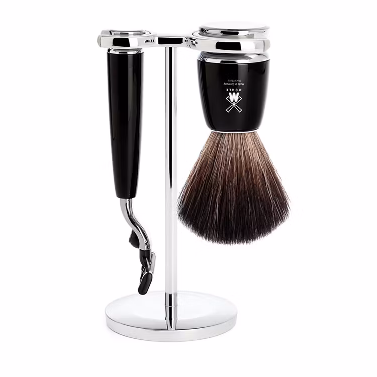 Mühle Rytmo Rakset 3-delar, Proffsigt rakset med Mach3 hyvel och rakborste i krom och svart harts.