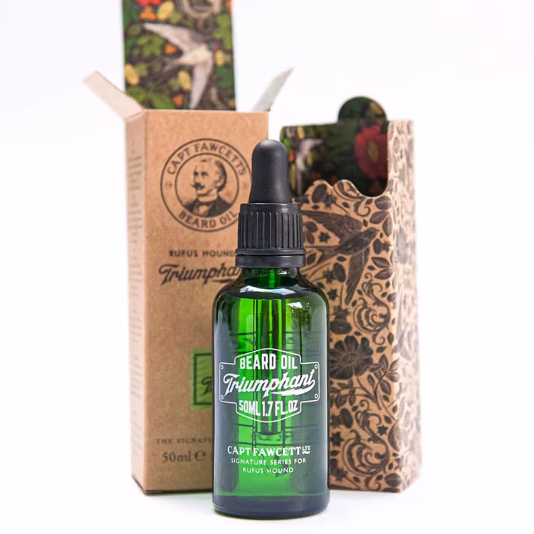 Captain Fawcett Rufus Hound's Triumphant Beard Oil, En lyxig skäggolja i en doft inspirerad av Englands blomstrande, gröna landsbygd.
