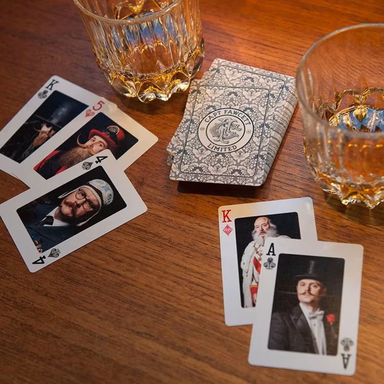 Captain Fawcett Playing Cards, Spelkort i kasinokvalitet med ett stolt urval av de finaste kända ansiktshåren.