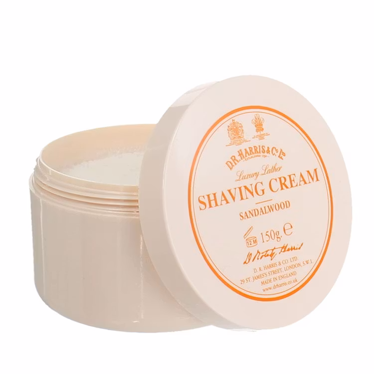 D.R. Harris Sandalwood Shaving Cream Bowl, Parfymerad rakkräm i burk som ger ett lyxigt lödder under rakningen.