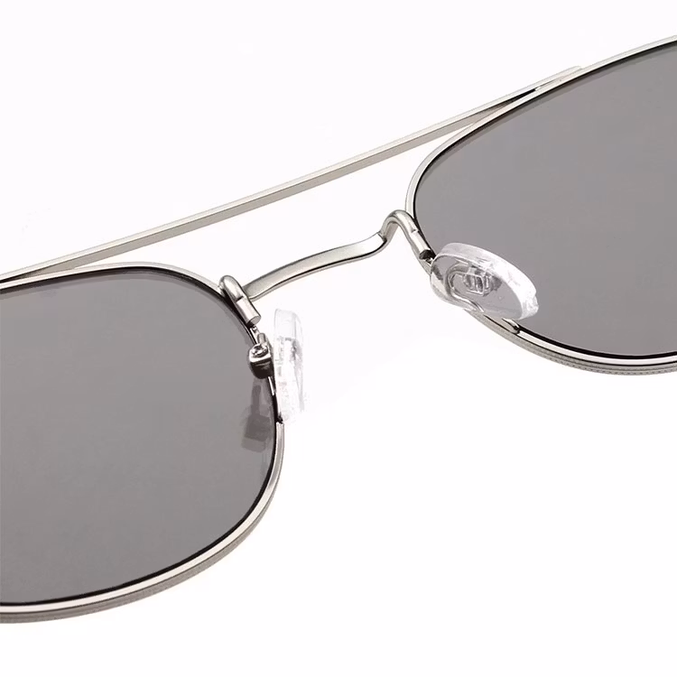 A.Kjærbede Solglasögon Toby Grey