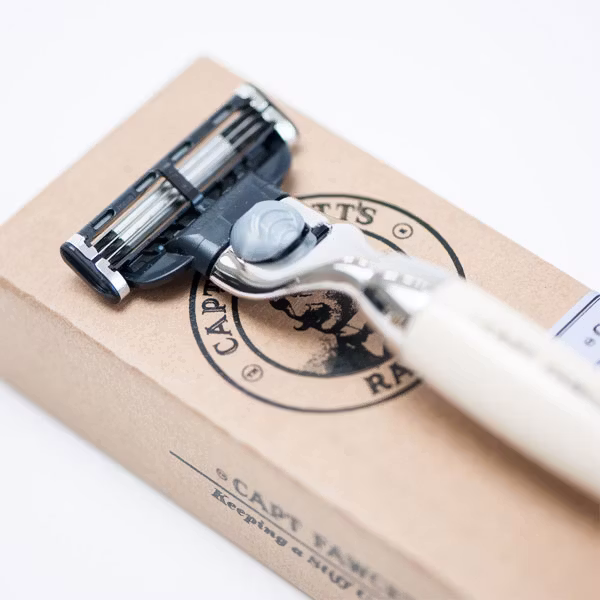 Captain Fawcett Mach3 Razor