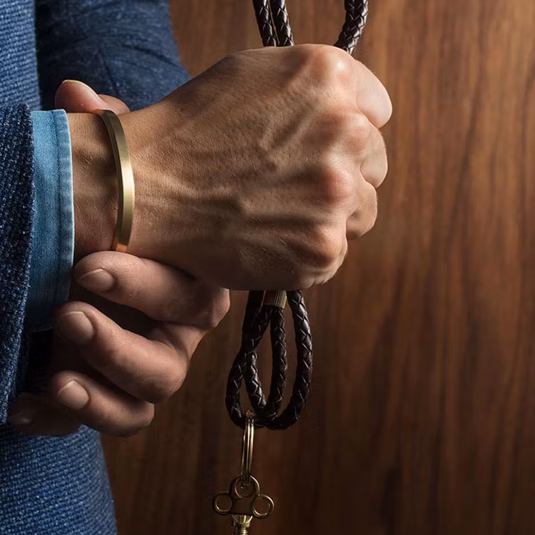 Skultuna Keychain Gold Black