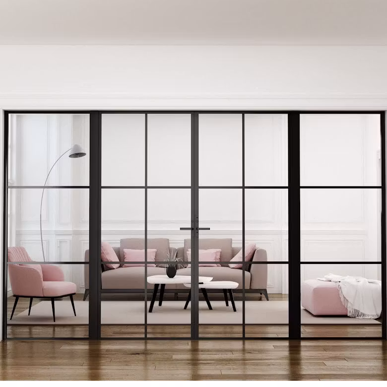 Industriglasvägg med svart spröjs