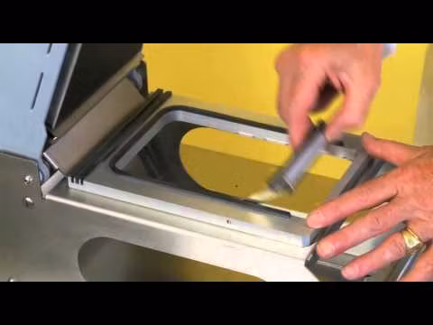 Unipac Befor concept-  förslutningsmakin för matlådor och Duniform plasttråg