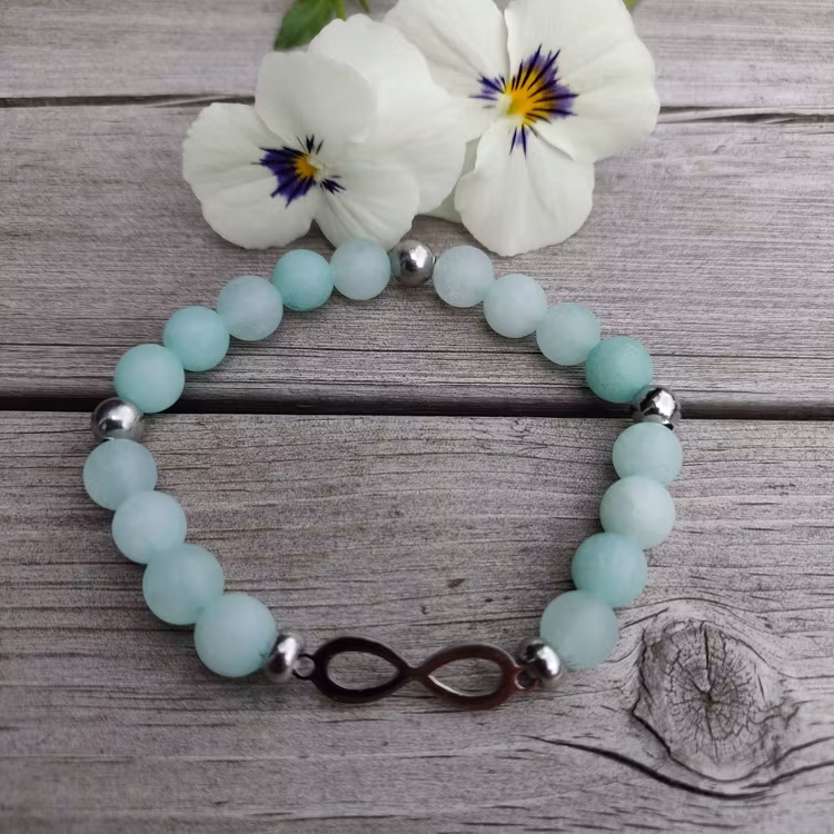 Armband - frostade stenpärlor pistage