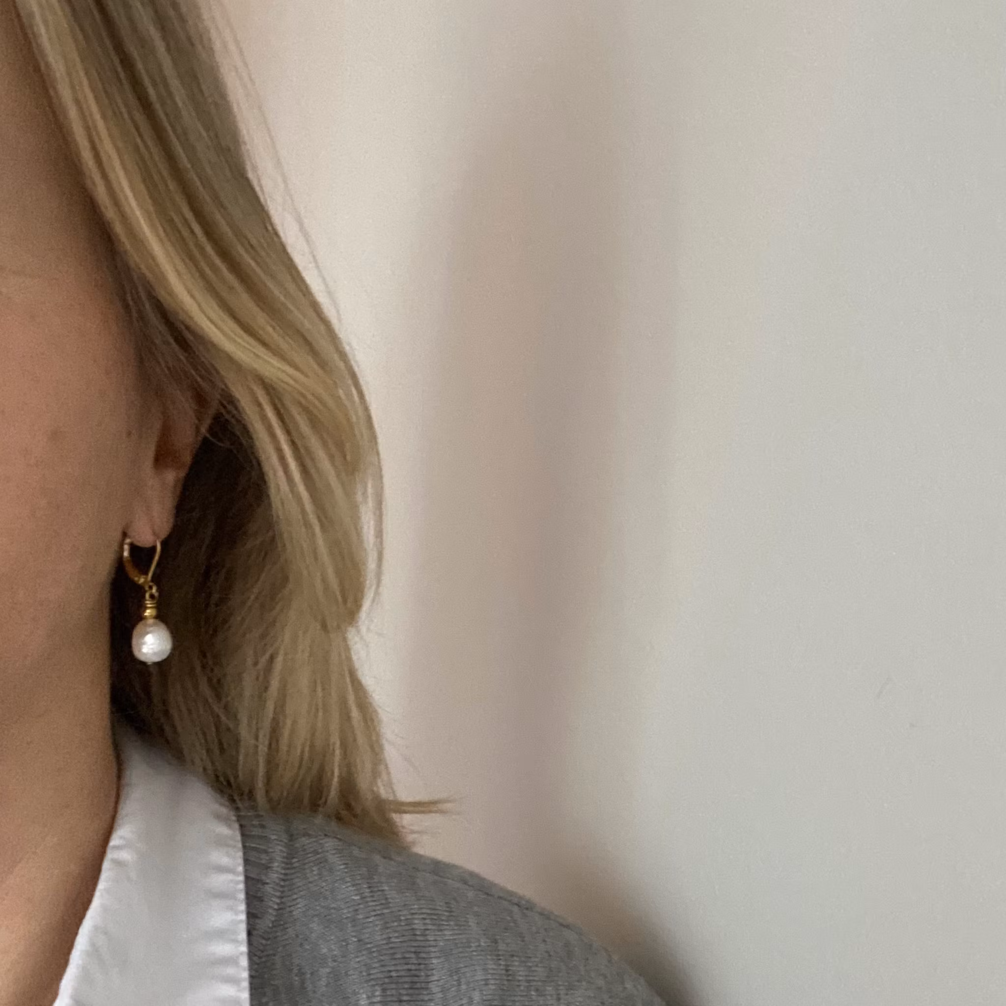 Örhängen - sötvattenspärlor guld
