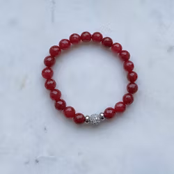 Armband - röda stenpärlor