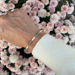 Armband - små pärlor