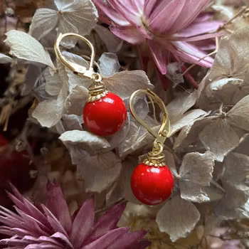 Örhängen - röda pärlor