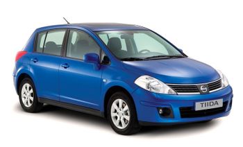 Tummennuskalvot Nissan Tiida