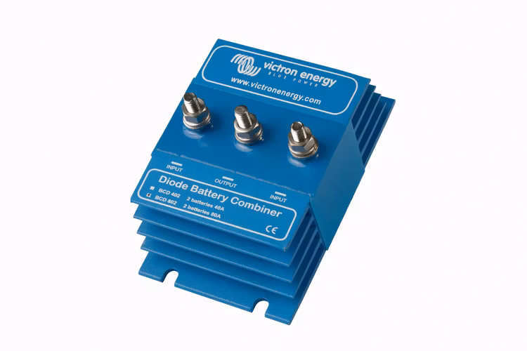 Victron Energy - Argo Batteriekombinierer BCD-402, 2 Batterien rein, 1 Ausgang, 40A