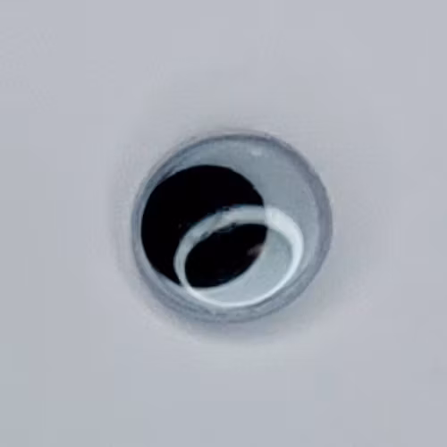 Ögon knapp 15 mm