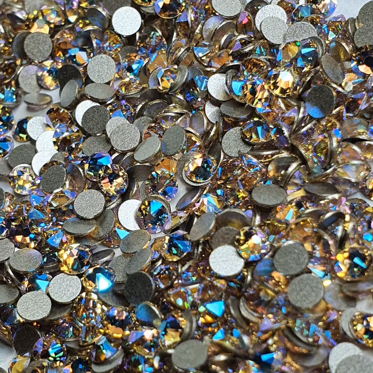Swarovski Silk Shimmer rund kristall för naglar
