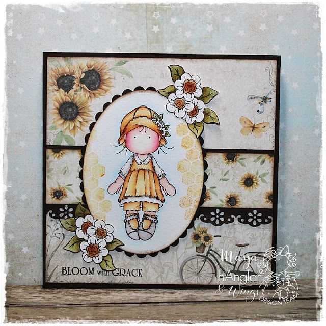 Clear Stamps - Blomstersvärmare / Flower moth